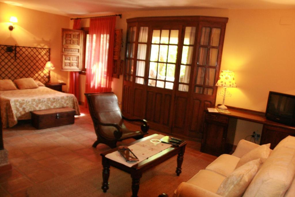 Hotel Posada Molino Del Cubo San Esteban Del Valle Стая снимка