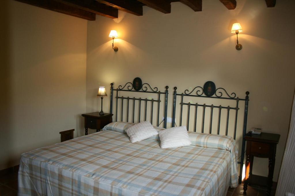 Hotel Posada Molino Del Cubo San Esteban Del Valle Стая снимка